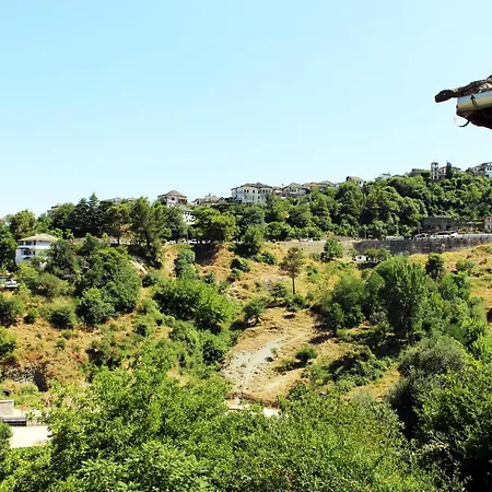 Zere House * Gjirokastra